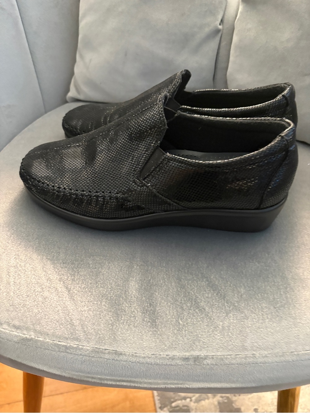 SAS Women’s “Dream” Black Snake Slip-On Comfort Loafers - Picture 4 of 10